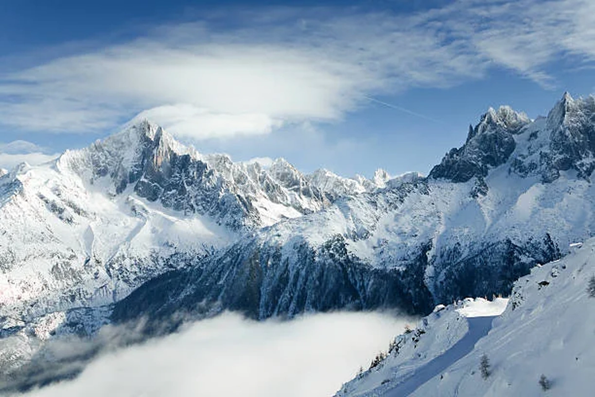 杏彩娱乐推荐采尔马特马特洪峰雪景